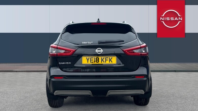 Nissan Qashqai 1.2 DiG-T N-Connecta 5dr Petrol Hatchback